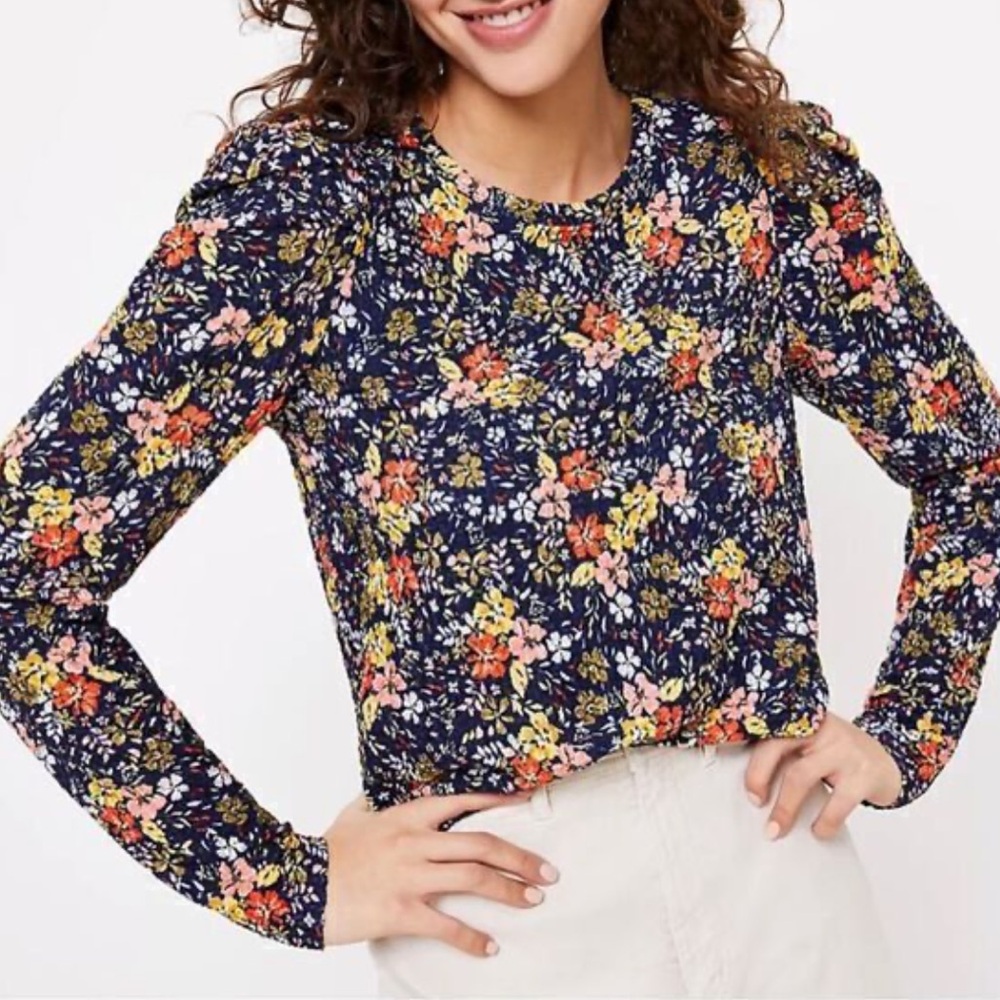 LOFT floral top EUC Size Large